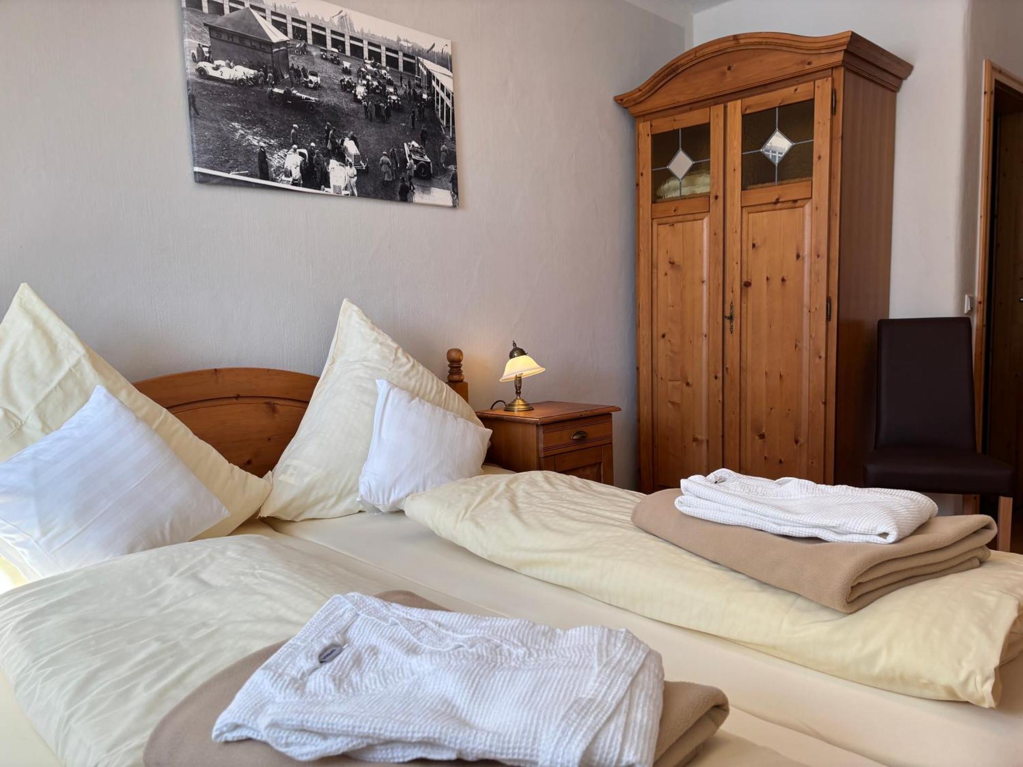 Ferienwohnung Zur Scheune Lind  Buitenkant foto