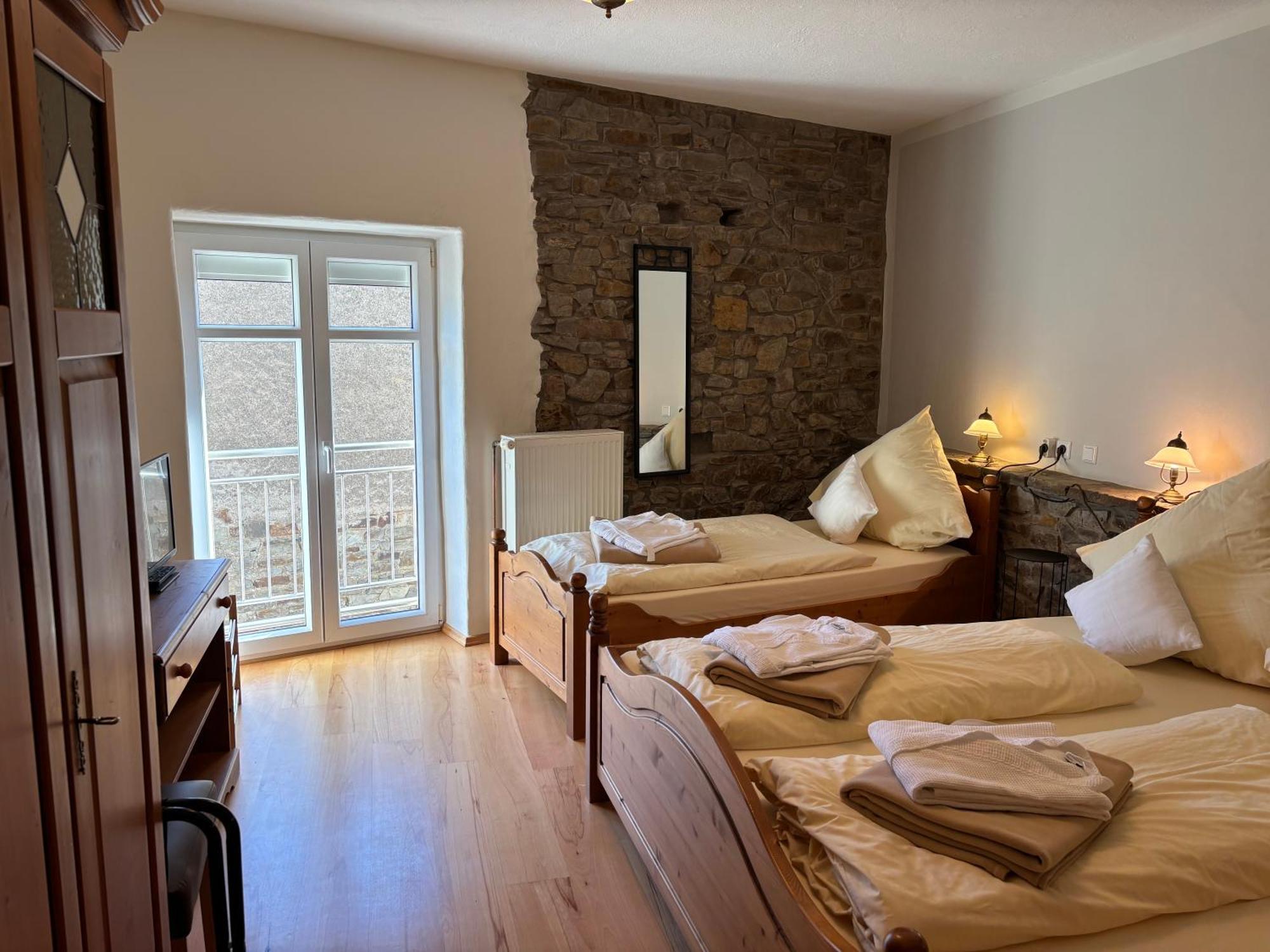 Ferienwohnung Zur Scheune Lind  Buitenkant foto