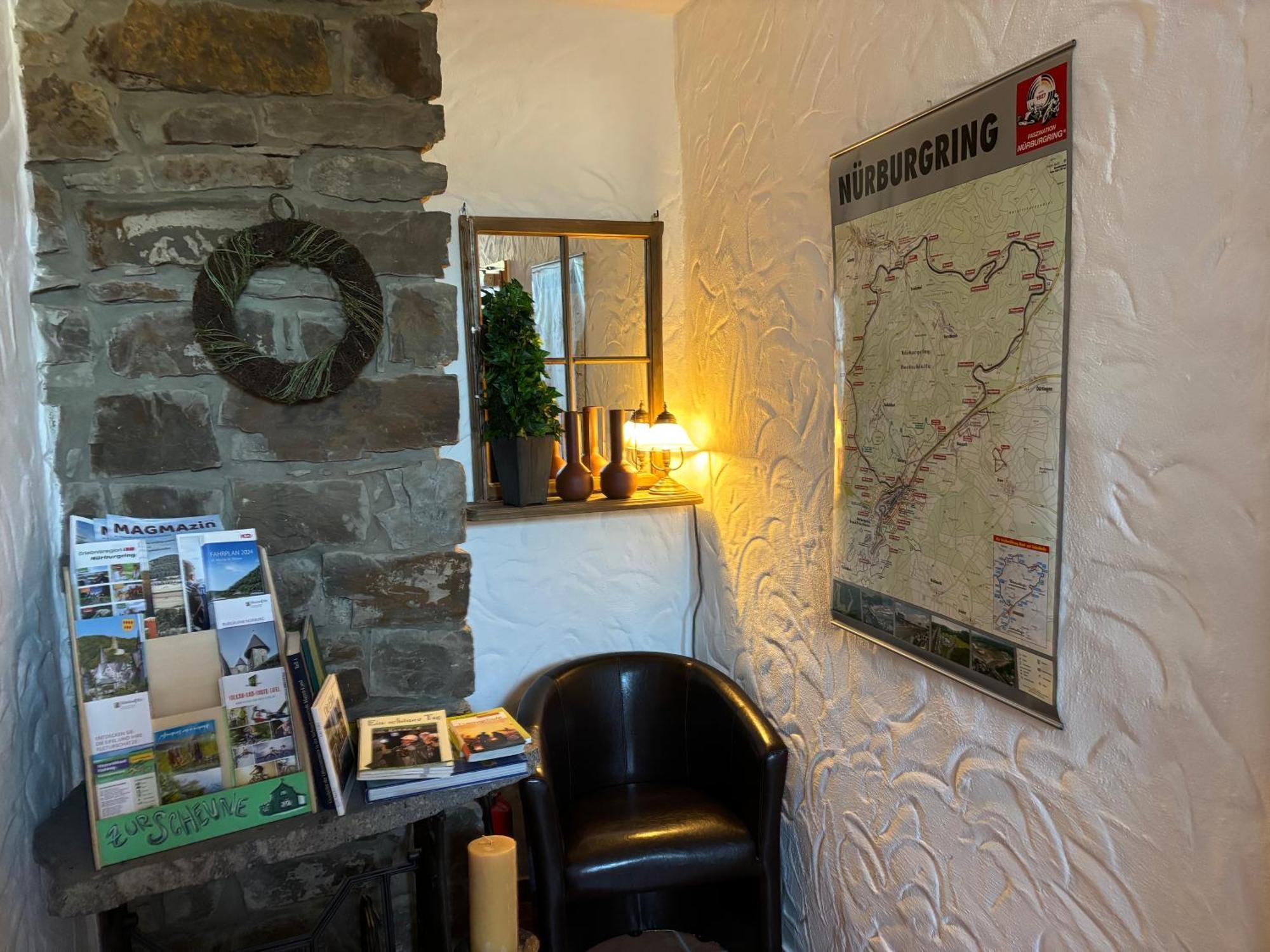 Ferienwohnung Zur Scheune Lind  Buitenkant foto